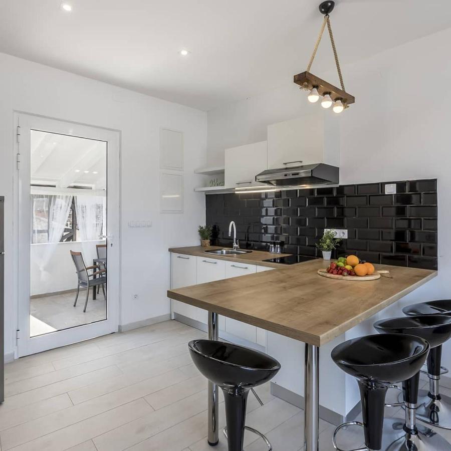 Luxury Apartments Skalinada Near Beaches, Tisno - Dalmatia Zewnętrze zdjęcie
